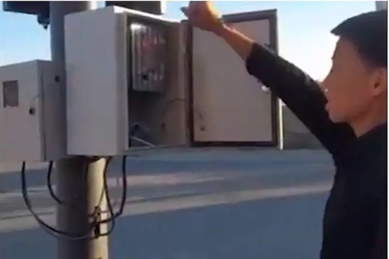 تۇركىستان وبلىسىندا باعدارشاممەن ويناعان بالالاردىڭ اتا-اناسى اكىمشىلىك جاۋاپقا تارتىلدى