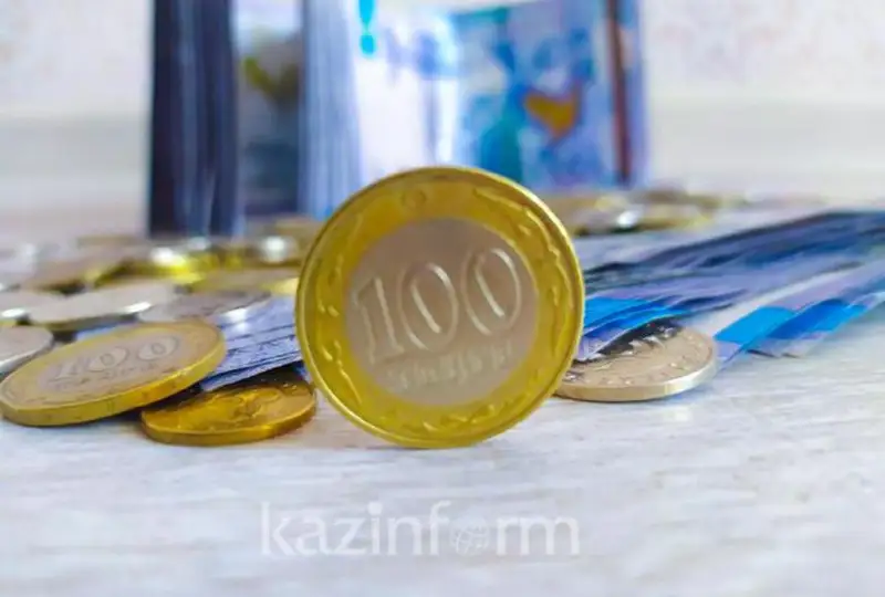 ۇلتتىق بانك ساۋىردە تەڭگە باعامىنىڭ نىعايۋىنا نە اسەر ەتكەنىن ءتۇسىندىردى