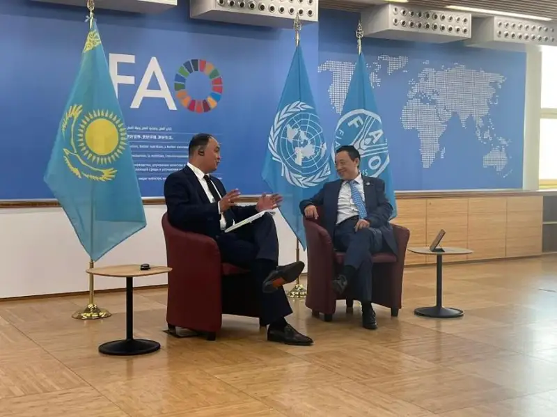 农业部长会见粮农组织总干事