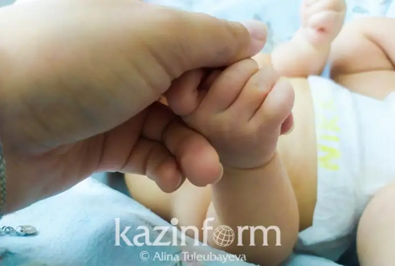 Elimizde úshinshi, tórtinshi, besinshi balalar kóbirek dúnıege kelip jatyr - Tamara Dúısenova