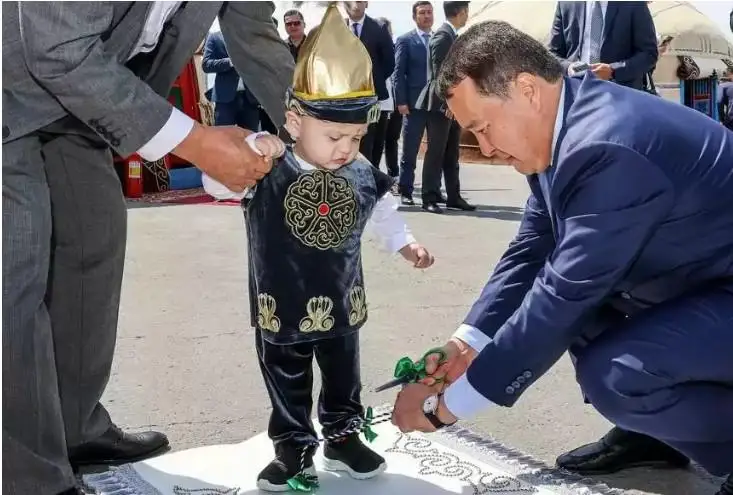 ءاليحان سمايىلوۆ ماڭعىستاۋلىق كىشكەنتاي ءاليحاننىڭ تۇساۋىن كەستى