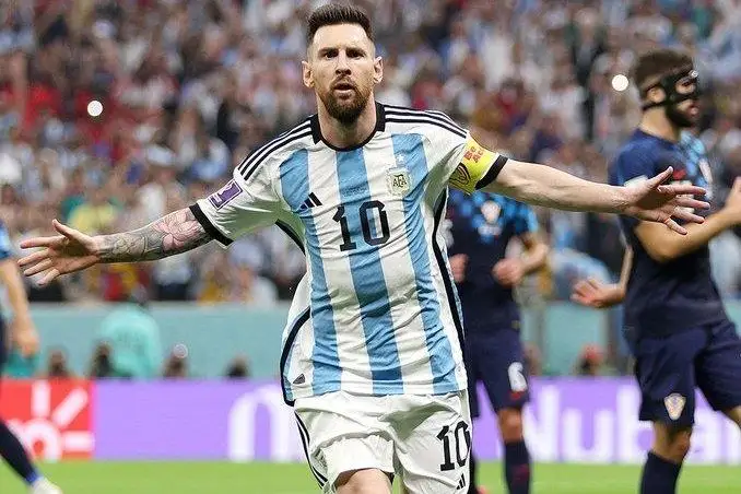 مەسسي الەم چەمپيوناتتارىنىڭ رەكوردىن ورناتتى