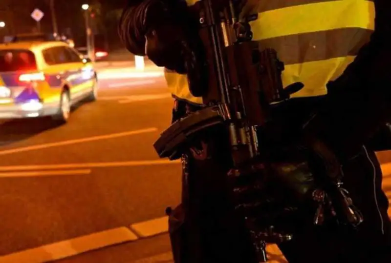 Германиянинг Гамбург шаҳрида содир бўлган отишмада камида 6 киши ҳалок бўлди