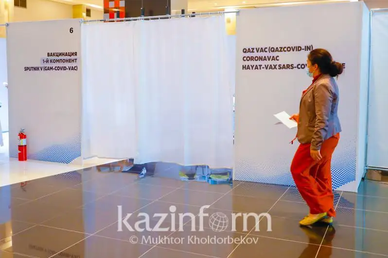 Қозоғистонда 5 млн 145 минг киши вакцинанинг I-компоненти билан эмланди