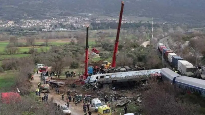 Грецияда поезд тўқнашуви: 57 киши ҳалок бўлгани расман тасдиқланди