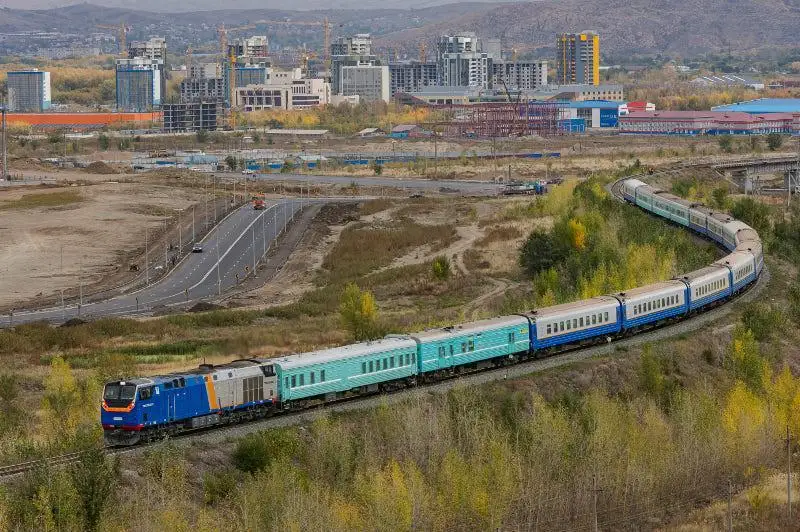 Қозоғистон поездларида аёллар учун вагонлар бор