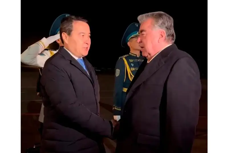 Astanaǵa kelgen Tájikstan Prezıdentin Qazaqstan Premer-Mınıstri kútip aldy