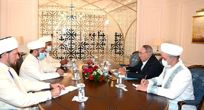 Елбасы МДҲнинг қатор давлатларининг диний етакчилари – ислом дини вакиллари билан учрашди
