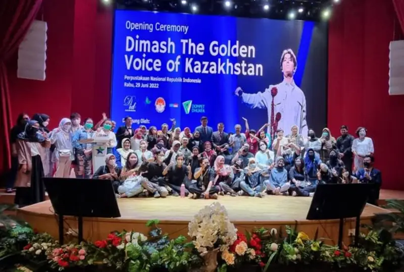 يندونەزيادا ديماش قۇدايبەرگەن مەن قازاقستان مادەنيەتىنە ارنالعان كورمە ءوتتى