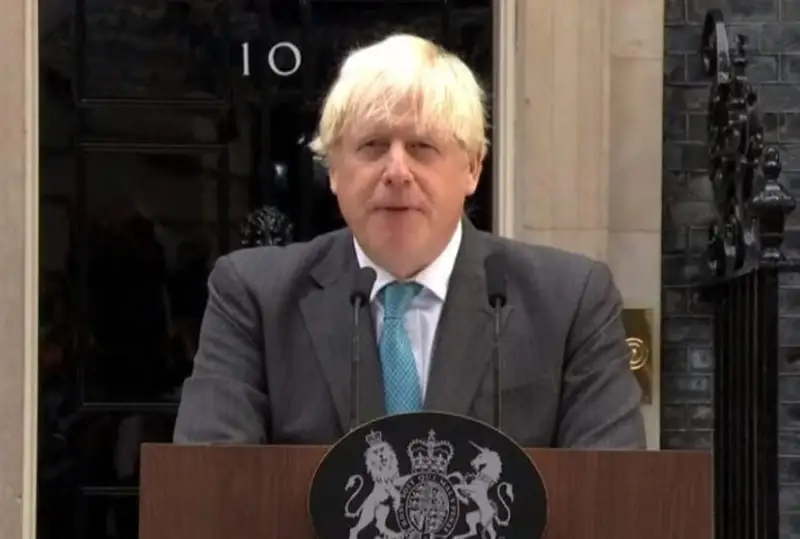 Борис Жонсон хайрлашув нутқи билан чиқди
