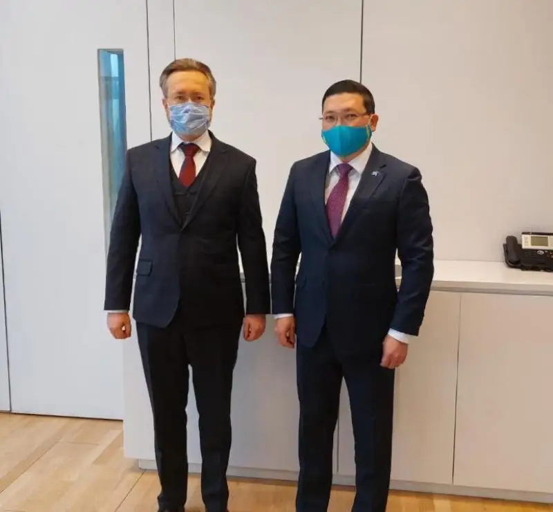 哈萨克斯坦大使会见欧洲投资银行高层代表