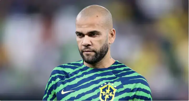 الەمدەگى ەڭ تيتۋلدى فۋتبولشى ايەل زورلادى دەگەن ايىپپەن قاماۋعا الىندى