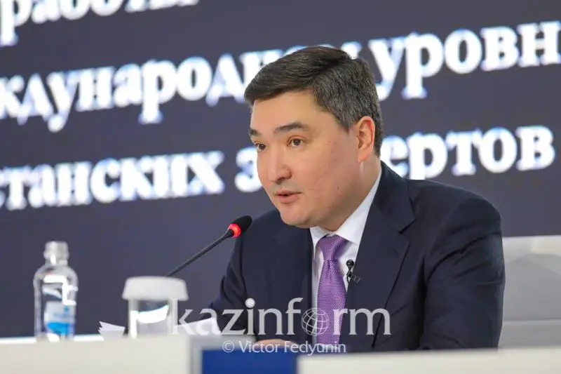 جەمقورلىقپەن كۇرەسەمىز دەپ حالىقتىڭ ءۇنىن ۇمىتتىق - ولجاس بەكتەنوۆ