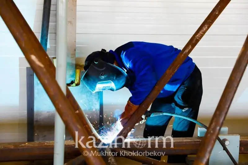 Қозоғистонда 5 200 нафар коллеж ўқитувчилари илк марта йирик корхоналарда амалиёт ўташди