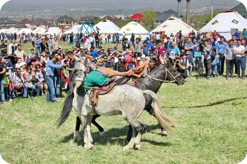 اباي وبلىسىندا «تۇعىرى بيىك تارباعاتاي» اتتى ونەر جانە سپورت فەستيۆالى وتەدى