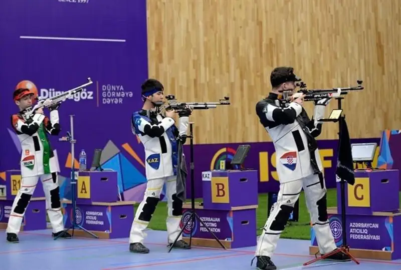 Казахстанец стал третьим на этапе Кубка мира по пулевой стрельбе