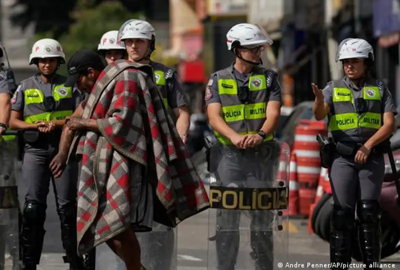 Бразилияда гиёҳвандикка қарши ўтказилган операцияда 3 мингга яқин одам қўлга олинди