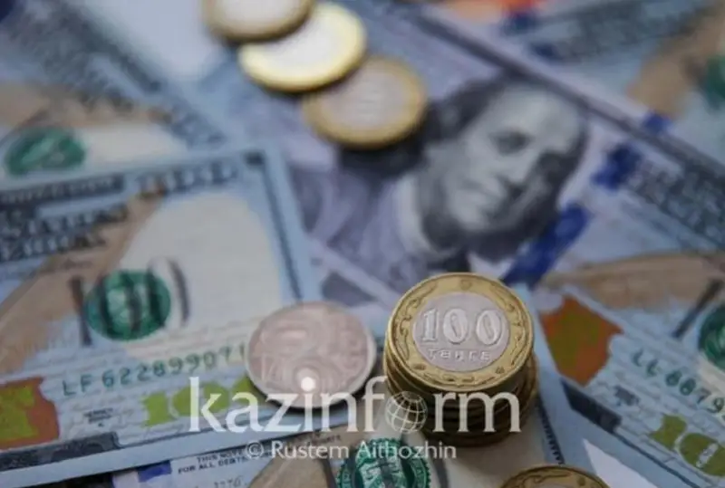 Қозоғистонда доллар яна 5 тенгега қимматлашди