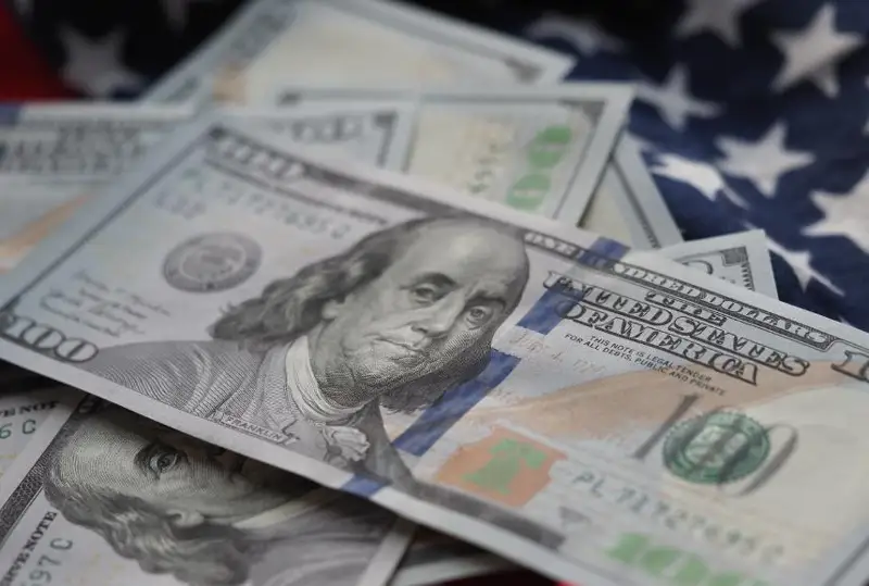 США начинают финансовый год с рекордным госдолгом в 31 трлн долларов
