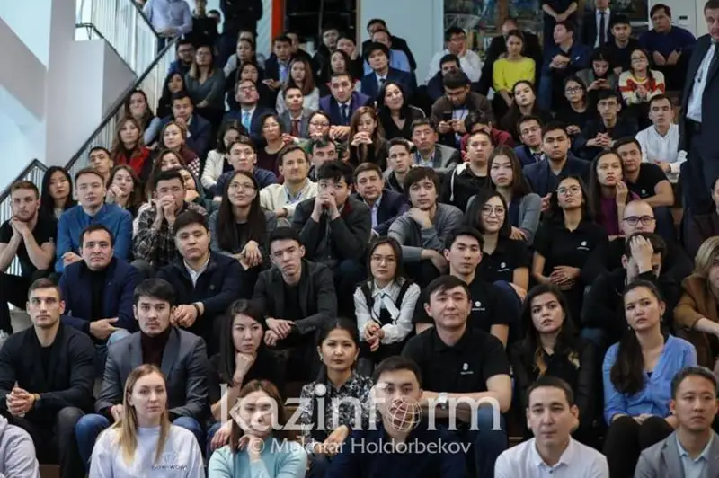 Қозоғистонда 10 минг ёш тадбиркорларга 1,2 миллион тенгелик грант берилди