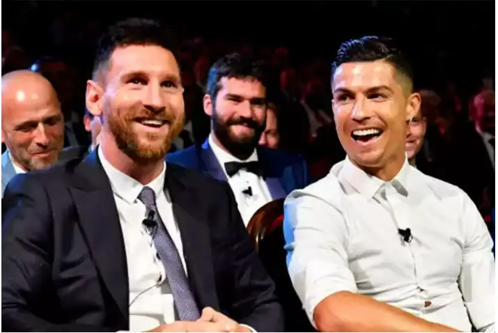 ليونەل مەسسي مەن كريشتيانۋ رونالدۋ جولداستىق كەزدەسۋ وتكىزەدى