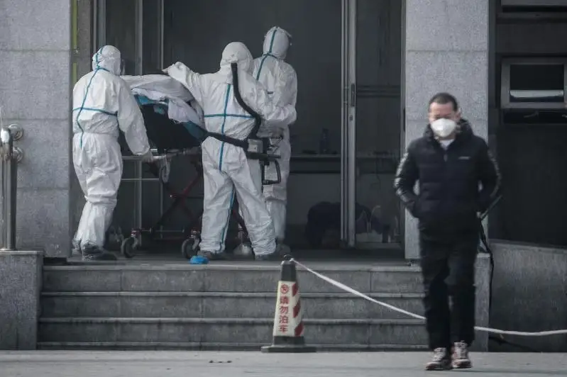 中国确诊新型冠状病毒感染肺炎病例7711例 死亡170例