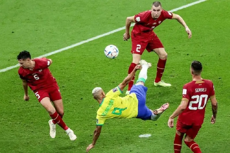 Один из самых красивых голов ЧМ-2022 случился в поединке Бразилии и Сербии