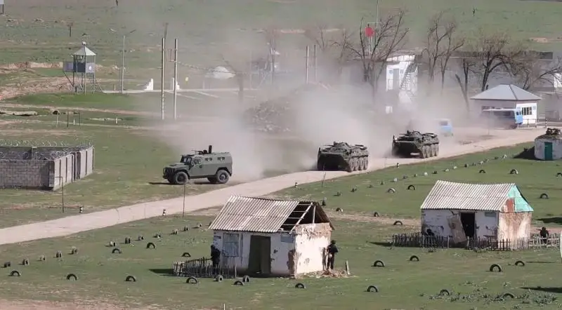 قازاقستاننىڭ 9 وڭىرىندە اسكەري وقۋ- جاتتىعۋ وتۋدە