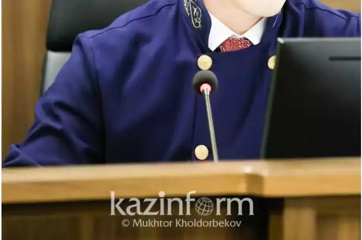 قاڭتار وقيعاسىنان كەيىن يزولياتوردا كۇدىكتىنى ۇرىپ ولتىرگەن 7 پوليتسەي سوتتالدى