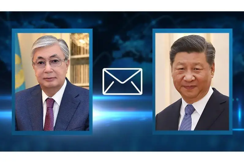 托卡耶夫总统致信祝贺习近平当选为中共中央总书记