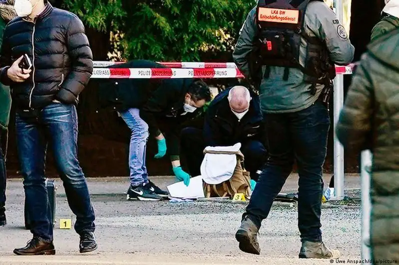 Германияда талаба дарс вақтида ўқ узди