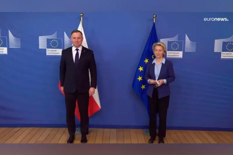 Польша ЕИ жамғармасидан ажратиладиган миллионлаб маблағларини йўқотиши мумкин