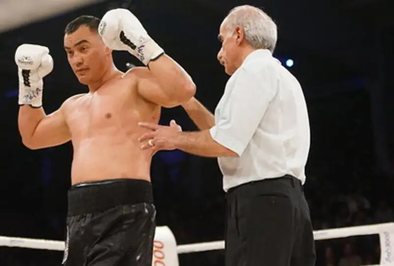 Жан Кособуцкий фаолиятидаги энг муҳим жангга тайёрланмоқда