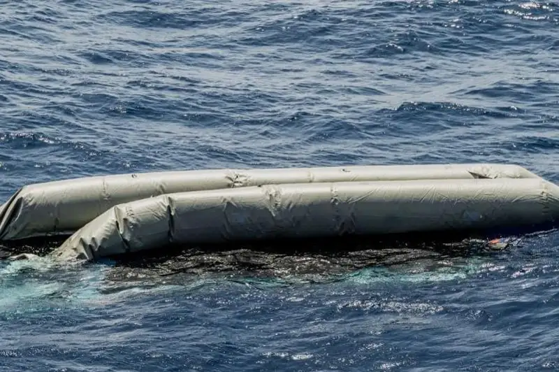 Ўрта ер денгизида қайиқ ағдарилиб, 130 га яқин муҳожир ҳалок бўлди