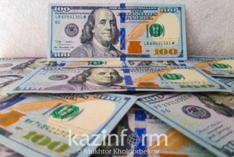 قازاقستاننان شەتەلگە اۋدارىلعان قاراجات سوماسى ءوستى