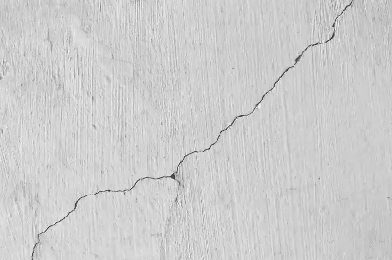 Хитой шарқида зилзила оқибатида 126 та бино вайрон бўлди, ўнлаб одамлар жароҳатланди