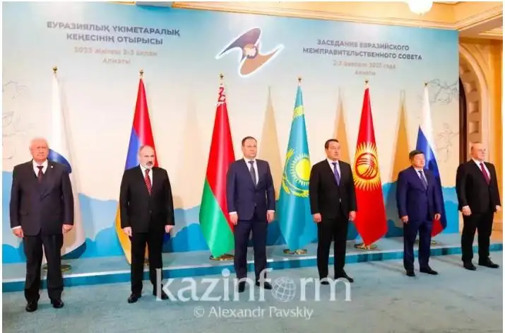 ەۋرازيالىق ۇكىمەتارالىق كەڭەستىڭ شاعىن قۇرامداعى وتىرىسى ءوتتى