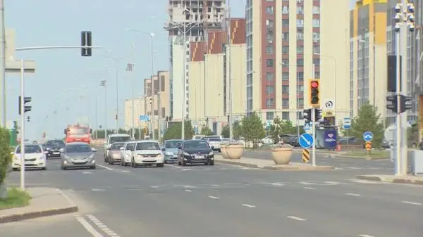 ساياسات تانۋشى: حالىققا ەڭ ءبىرىنشى كەرەگى جۇمىس