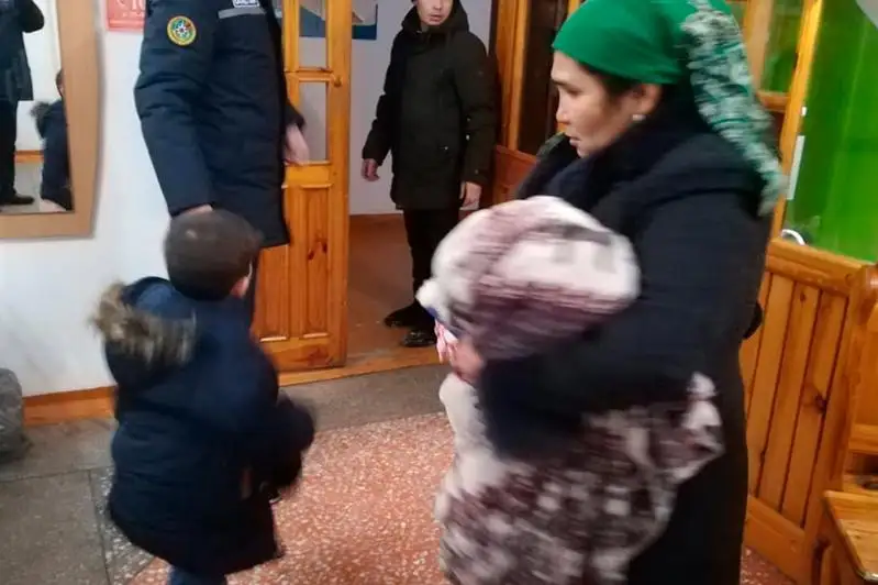 Ақмолада қор бўронида қолиб кетган 100га яқин одам қутқарилди