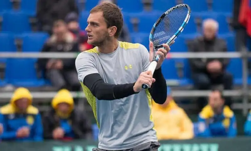 Қозоғистонлик теннисчи Александр Недовесов Туриндаги турнирнинг чорак финалига чиқди