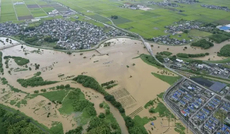 日本多地遭遇罕见暴雨