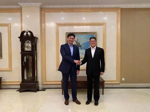 中国外交部副部长：中哈关系发展面临重要机遇