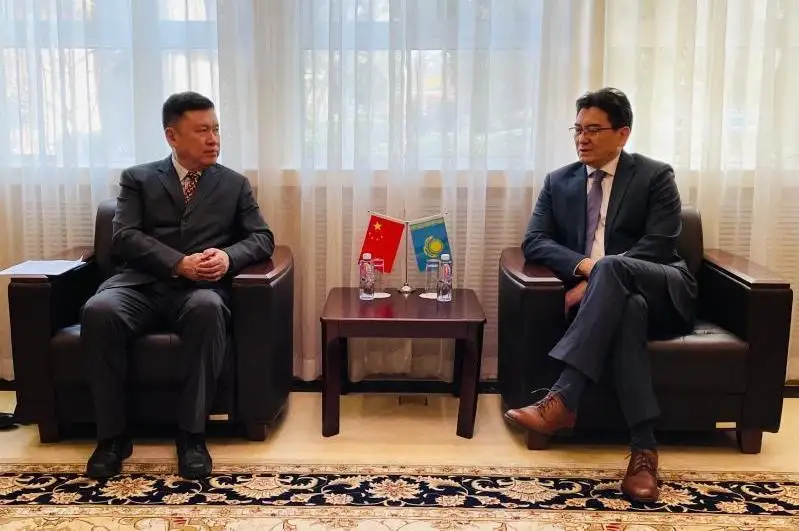 КВИ: Қозоғистонга «Vero Cell» вакцинасини етказиб бериш масаласи муҳокама қилинди