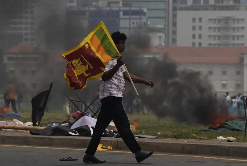 Шри-Ланка бош вазири тартибсизликлар туфайли истеъфо берди