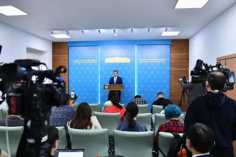 Казахстан расширил список безвизовых стран до 80 государств в этом году