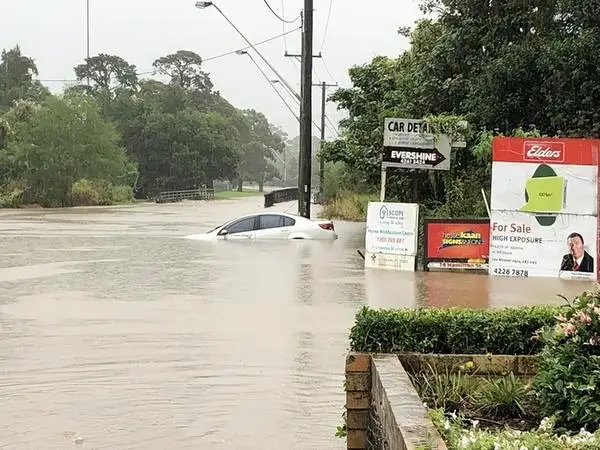 澳大利亚悉尼郊区因暴雨计划疏散3万居民