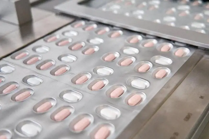 Европа Иттифоқи COVID-19га қарши янги дорини тасдиқлади