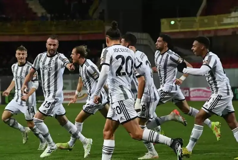 «Ювентус» барча Европа мусобақаларидан четлаштирилди