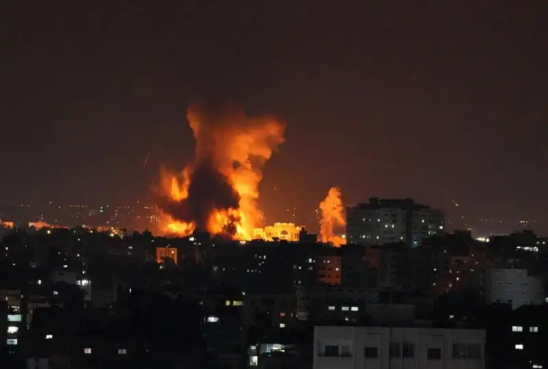 Исроил авиацияси Ғазодаги ХАМАС қароргоҳига зарба берди