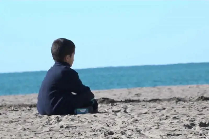 Афғонистонлик қочқинлар АҚШ ва Канада визаларини кутмоқда